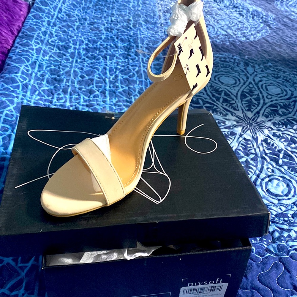 MySoft womens nude heels Sz 7 NEW NIB PROM wedding